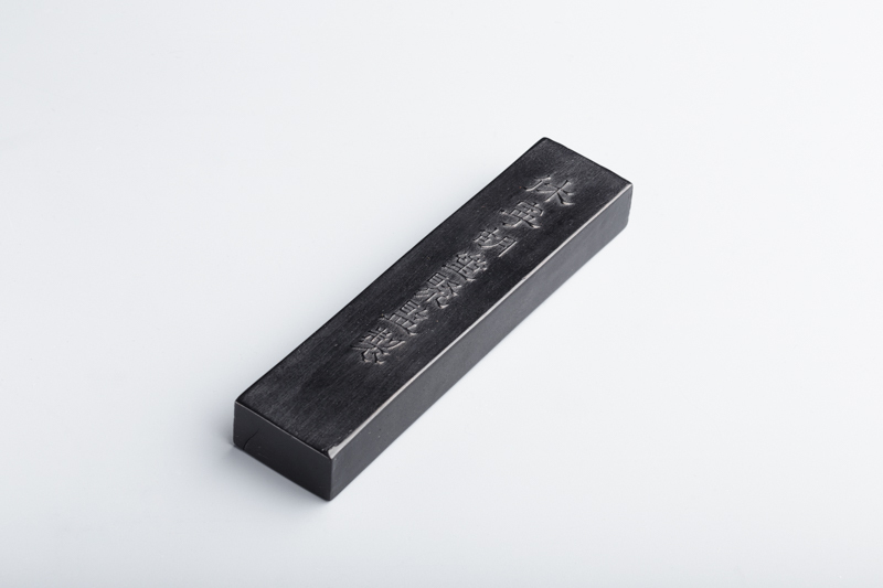 １０４０ 　 胡星聚監製 玉堂清賞墨　　JPY 80,000 ~ 