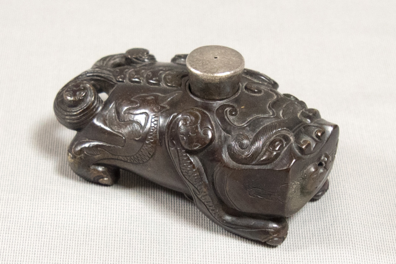 No.2006　銅 獅子水滴 