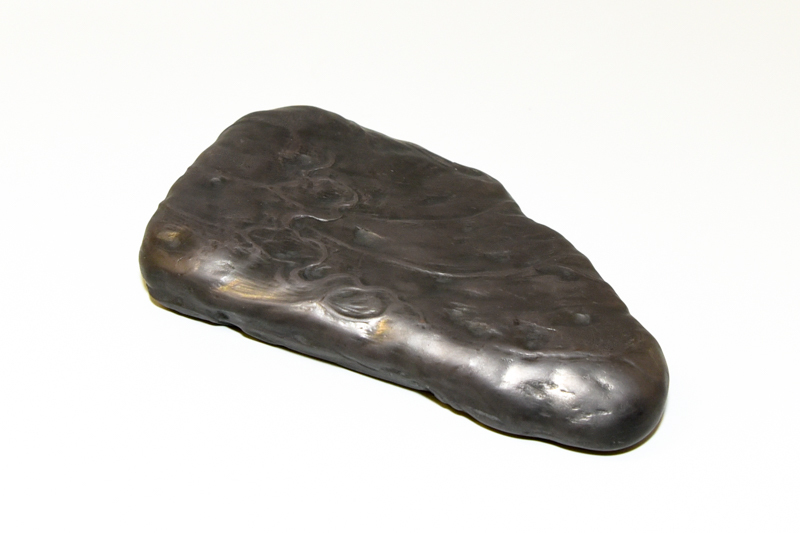 13　端渓老坑石　天然硯　¥200,000