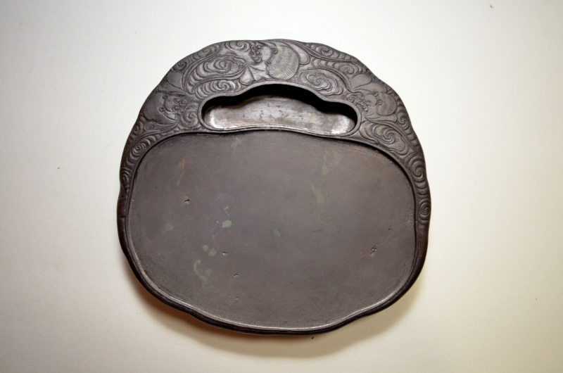NO.8　蝙蝠端硯